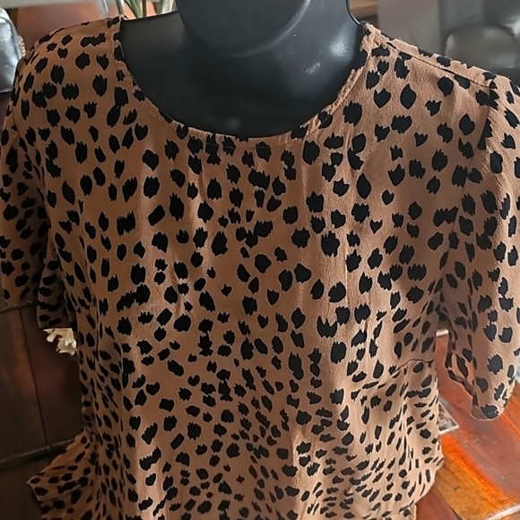 Forever 21 Small Cheetah Print Blouse - Picture 1 of 1